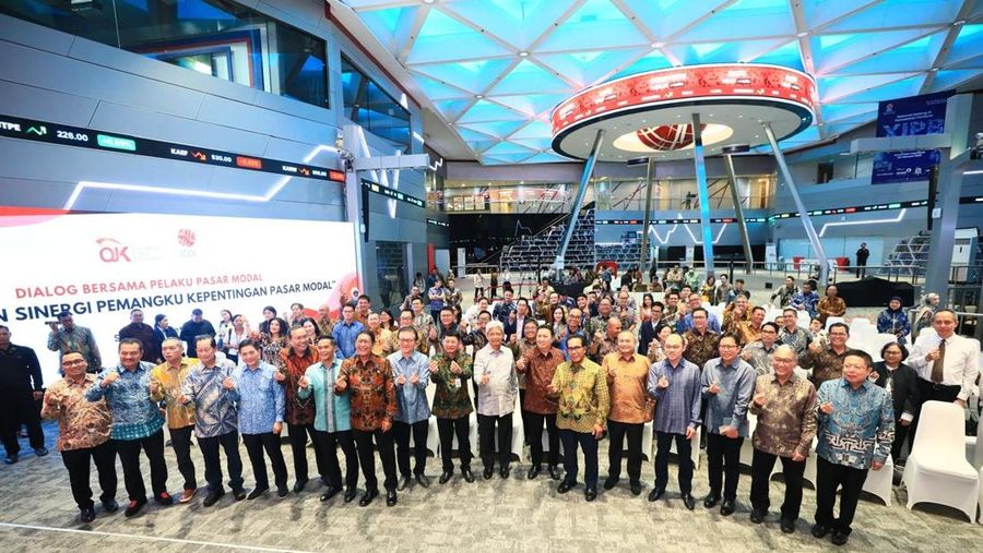 Pelaku Pasar Modal Solid, IHSG Langsung Terbang 4%. (CNBC Indonesia/Wahyu Daniel)