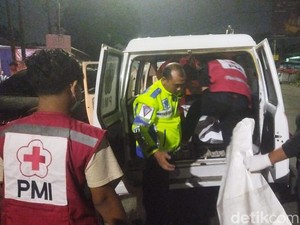 Pemotor Asal Gantiwarno Tewas Terlindas Truk di Simpang Pasar Srago Klaten