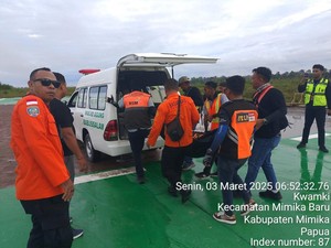 Pendaki Lilie Wijayanti yang Tewas di Carstensz Papua Dievakuasi ke Timika