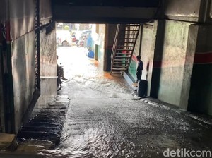 Banjir di Margonda Picu Macet, Air Berasal dari Luapan Sungai di Titik Ini
