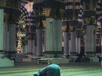 Niat Sholat Magrib Lengkap dengan Tata Caranya