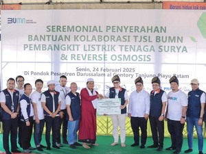 Dukung Pendidikan, Pegadaian Pasang PLTS dan Sistem RO di Pesantren