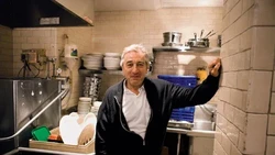 Resto Legendaris Milik Robert De Niro Tutup, Imbas Pandemi COVID-19
