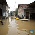 PLN Hentikan Aliran Listrik Sementara Wilayah yang Terdampak Banjir