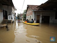 PLN Hentikan Aliran Listrik Sementara Wilayah yang Terdampak Banjir