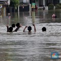Banjir Bekasi Parah, BMKG Warning Hujan Lebat Masih Guyur RI Sepekan