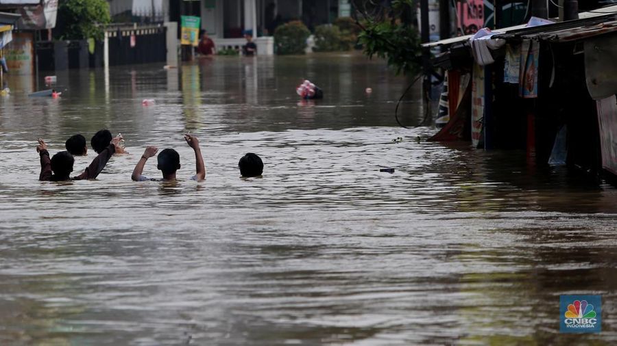 Banjir Kelurahan Sukmajaya, Kecamatan Marga Jaya, Bekasi Selatan, Jawa Barat, Selasa (4/3/2025). (²©²ÊÍøÕ¾/Tias Budiarto)