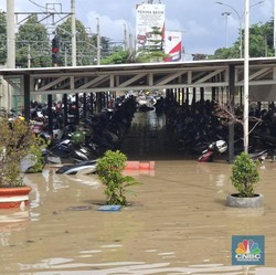 Wali Kota Tri Adhianto: Kota Bekasi Lumpuh Hari ini