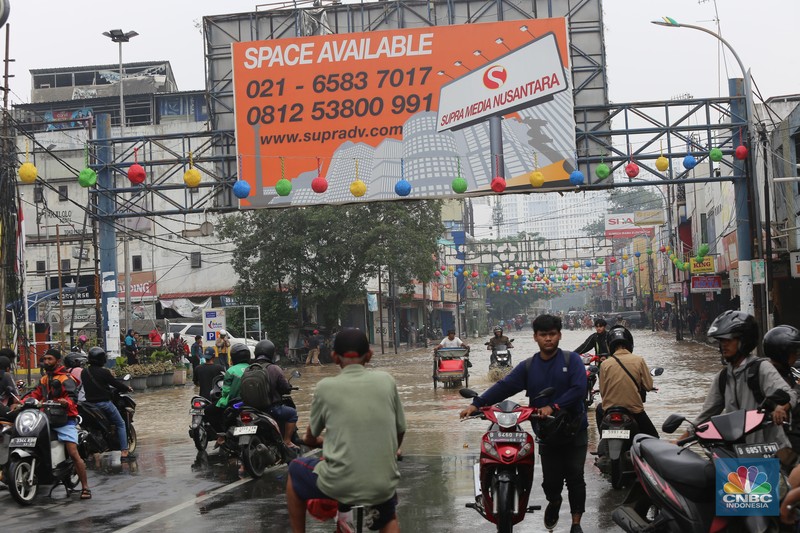 Banjir Stasiun Bekasi. (CNBC Indonesia Tias Budiarto) Banjir Stasiun Bekasi. (CNBC Indonesia Tias Budiarto)