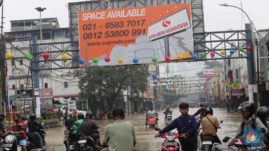 Banjir Stasiun Bekasi. (CNBC Indonesia Tias Budiarto)