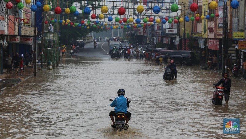 Banjir Stasiun Bekasi. (CNBC Indonesia Tias Budiarto)