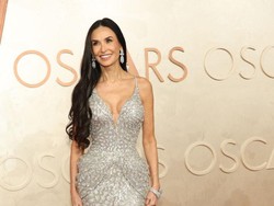 Demi Moore Glowing di Oscar 2025, Ini 10 Produk Makeup yang Dipakainya Demi Moore Glowing di Oscar 2025, Ini 10 Produk Makeup yang Dipakainya