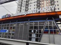 Lagi Viral, Ini Alasan D'MASIV Beli Halte Transjakarta Petukangan