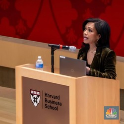 Ira Noviarti Ungkap Transformasi Pasar Asia di Harvard Business School