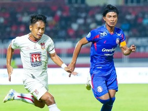 Hasil Liga 1: Chino Brace, Malut United Tekuk Arema FC 2-1