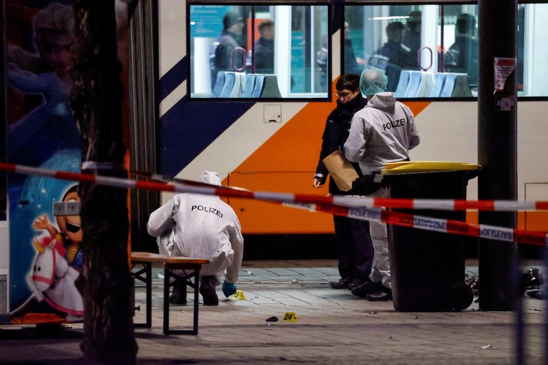 GERMANY-SECURITY/ Mobil tabrak kerumunan warga di Jerman. REUTERS/Heiko Becker