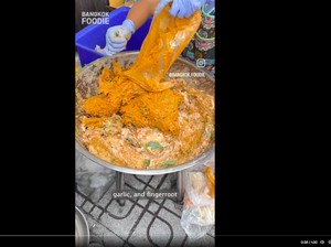 Otak-otak Kaki Lima Legendaris di Bangkok Ini Sudah Jualan 112 Tahun