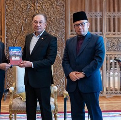 Anwar Ibrahim Bertemu Ketum Muhammadiyah, Bahas Pendidikan-Geopolitik