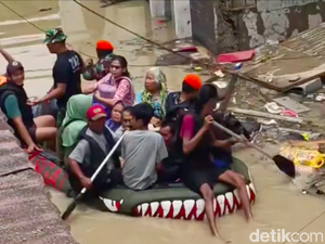 Warga Bekasi Kena Banjir Hampir 4 Meter: Ini Lebih Tinggi dari 2020