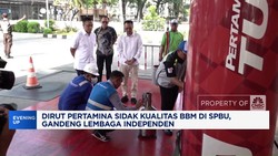 Video: Dirut Pertamina Sidak Kualitas BBM di SPBU