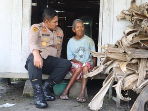 Lansia Disabilitas Jadi Korban Pencurian, Kapolres Grobogan Datang Beri Bantuan