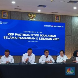 Jabodetabek Dikepung Banjir, KKP Beberkan Efeknya ke Penjualan Ikan