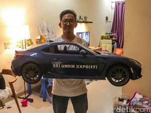 Hobi Menggambar, Kini Ruben Punya Studio dan Bengkel Miniatur Mobil