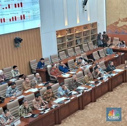 Di Depan Anggota DPR, Bos Adhi Karya Buka Utang Rp25 Triliun