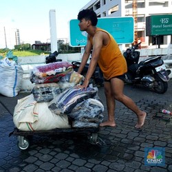 Banjir Bekasi Lumpuhkan Pusat Perbelanjaan Bos Peritel Bilang Begini