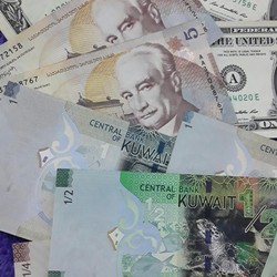 Ini Raja Mata Uang di Dunia! Dolar AS - Poundsterling Sungkem Dulu