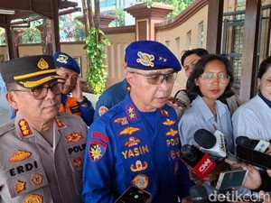 Baharkam Polri Kerahkan 200 Personel Tangani Banjir Bekasi