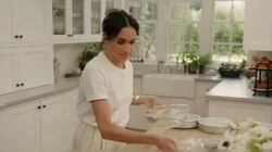 Meghan Markle Dituduh Pura-pura Bikin Wafel, Netizen Sebut Tukang Bohong