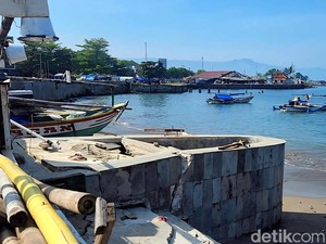 Ornamen Penyu yang Viral Hilang dari Alun-alun Gadobangkong