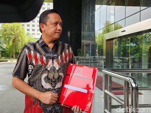 Bawa Map Merah ke KPK, Pengacara Ungkap Hasto Masih Urusi PDIP