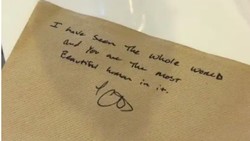 Cinta Pandangan Pertama, Dapat Surat Cinta dari Pilot Saat Duduk di Bandara