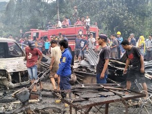 2 Rumah di Sinjai Terbakar gegara Ledakan di Bengkel, 1 Mobil-15 Motor Hangus