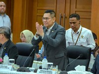 Golkar Copot Adies Kadir Sebagai Anggota DPR RI