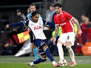 AZ Alkmaar Vs Tottenham Hotspur: The Lilywhites Keok 0-1