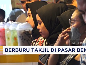 Video: Berburu Takjil di Pasar Benhil