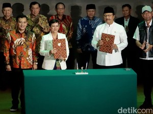 Tangani Kemiskinan di Jabar, Mensos Gandeng 13 Perguruan Tinggi