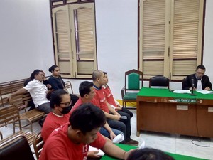 Pemilik Pabrik Ekstasi Rumahan di Medan Divonis Mati, Istri 20 Tahun Penjara
