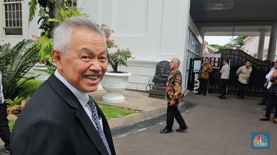 Pengusaha besar RI usai bertemu dengan Presiden Prabowo Subianto di Istana Negara, Jakarta, Jumat (7/3/2025). (CNBC Indonesia/Emir Yanwardhana)