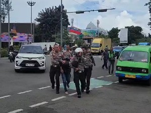 Polantas Kota Bogor Tangkap Pemotor Bawa 500 Butir Obat Terlarang