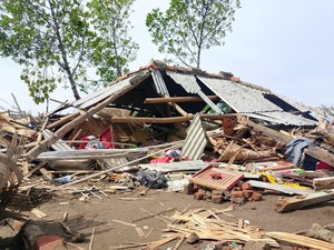 91 Rumah di Indramayu Rusak Diterjang Puting Beliung