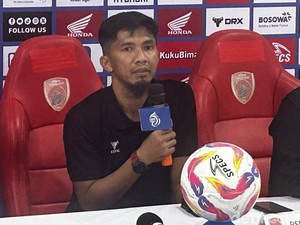 Asisten Pelatih PSM Ngaku Formasi Nermin-Balotelli Gagal Saat Lawan Persebaya
