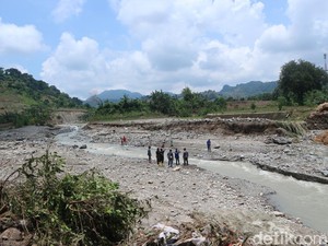 Cerita Pilu Samini Trauma Banjir Bandang: Nembeh Niki Eruh Banyu Gede!