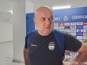 Bojan Hodak Tak Khawatir Meski Tanpa Nick dan Ryan Lawan Semen Padang