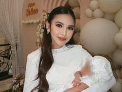 Mahalini dan Rizky Febian Gelar Akikah untuk Selina Mahalini dan Rizky Febian Gelar Akikah untuk Selina