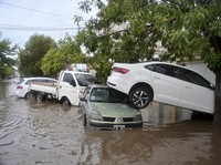 BMKG Warning Besok Hujan Lebat Guyur RI, Waspada Banjir di Wilayah Ini