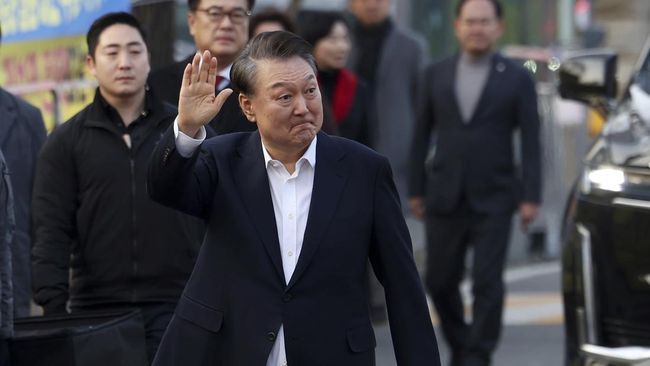 Eks Presiden Didakwa Bantu Musuh, Terancam Hukuman Mati